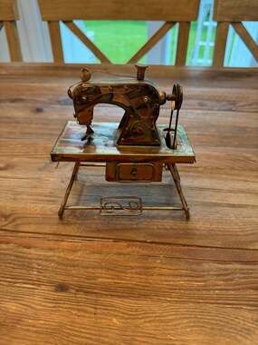 Berkeley Designs Vintage Style Metal Sewing Machine Music Box
